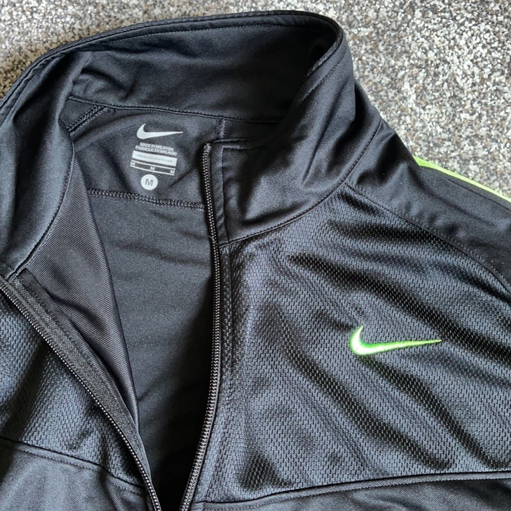 Nike jacket - Picture 4 of 4